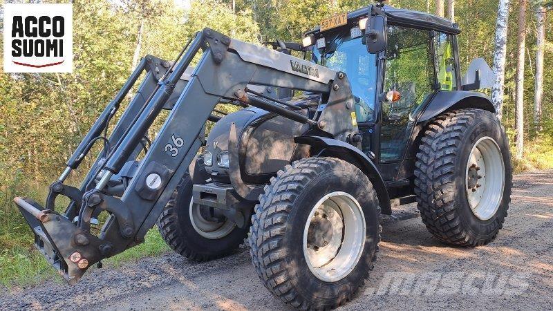 Valtra A93 Trattori