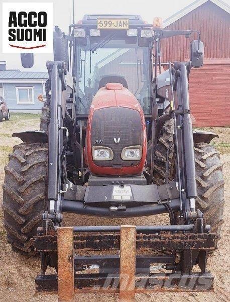Valtra A93 H Trattori