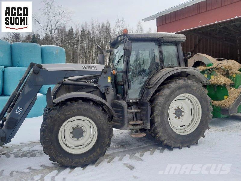 Valtra N141 H Trattori