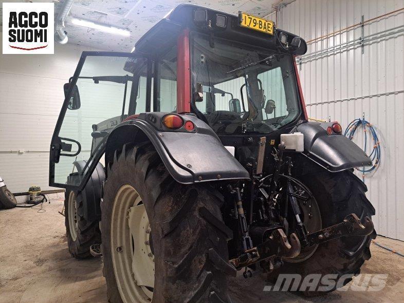 Valtra N141 HITECH Trattori