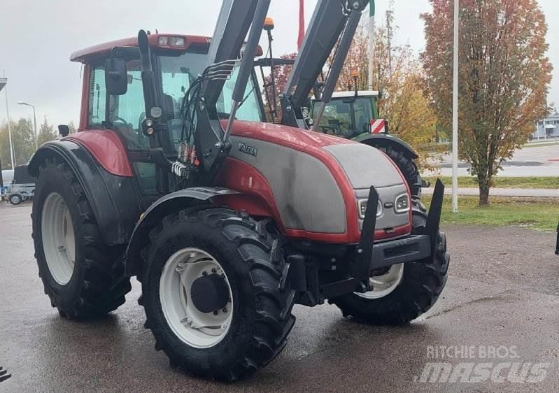 Valtra T150 Trattori