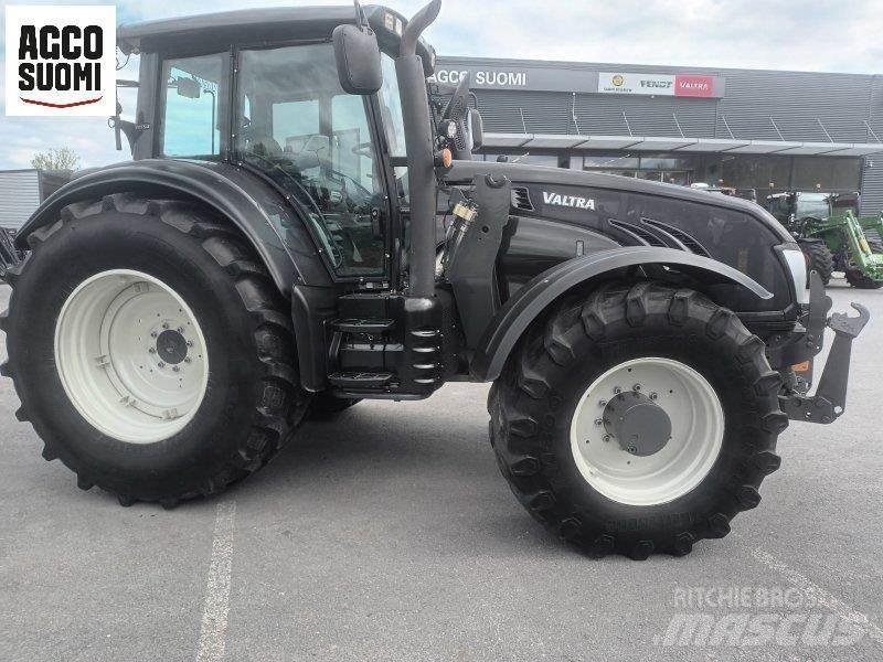 Valtra T213 VERSU Trattori