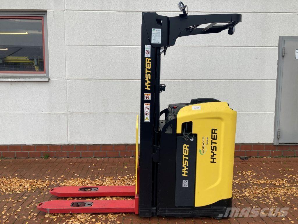Hyster RS 1.6 IL Carelli stoccatori  automatici-usati