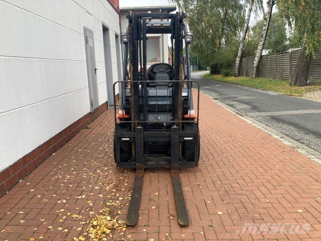 Toyota 02-7FGF30 Carrelli elevatori GPL