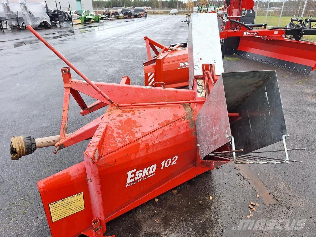 Esko 102 Spazzaneve