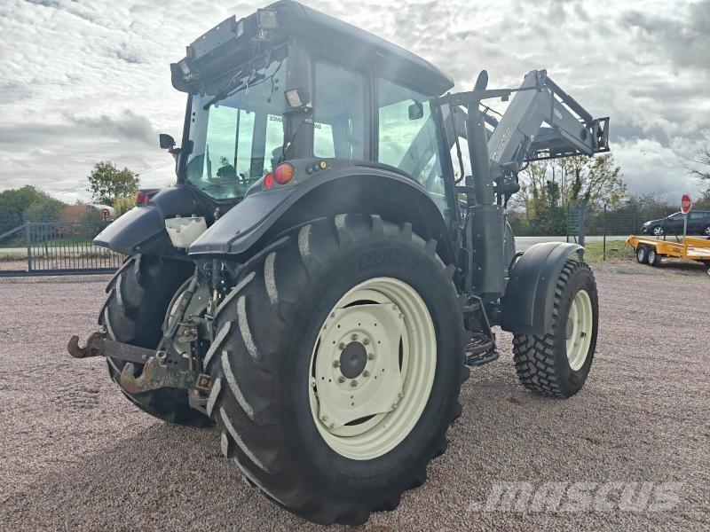 Valtra N123 Trattori