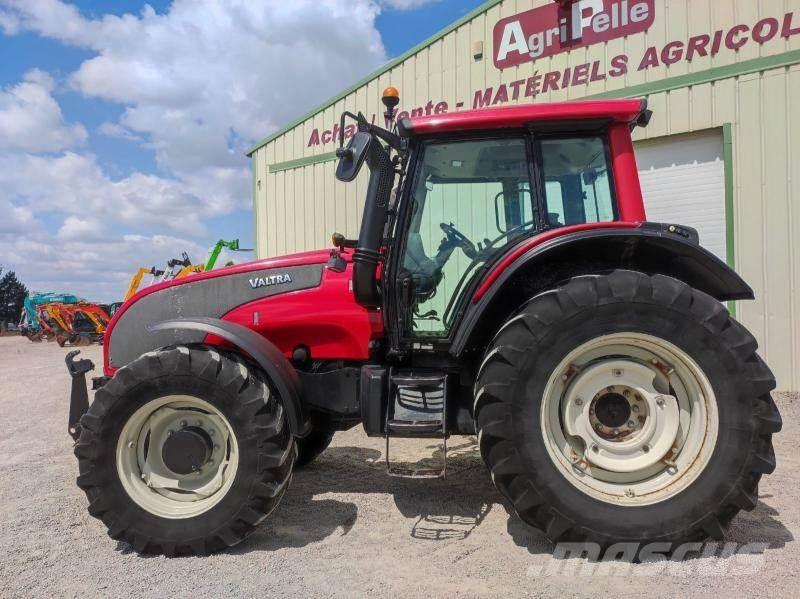 Valtra T151 Trattori