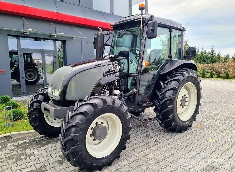Valtra A93 Trattori