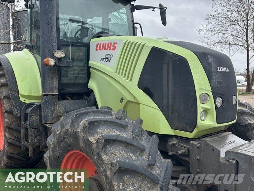 CLAAS AXION 820 Trattori