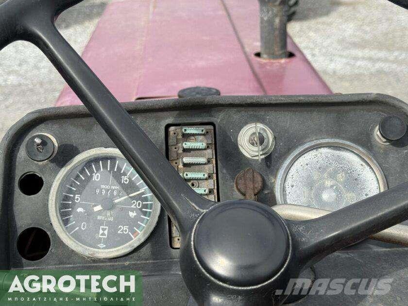 International 844s Trattori