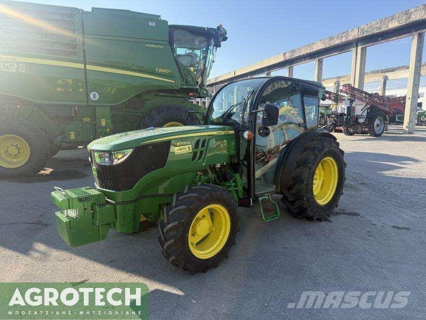 John Deere 5075 GL Trattori