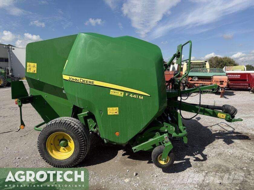 John Deere F441M Rotopresse