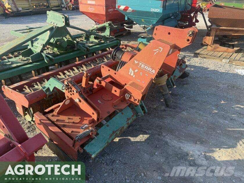 Kverneland NGM 251 Trattori