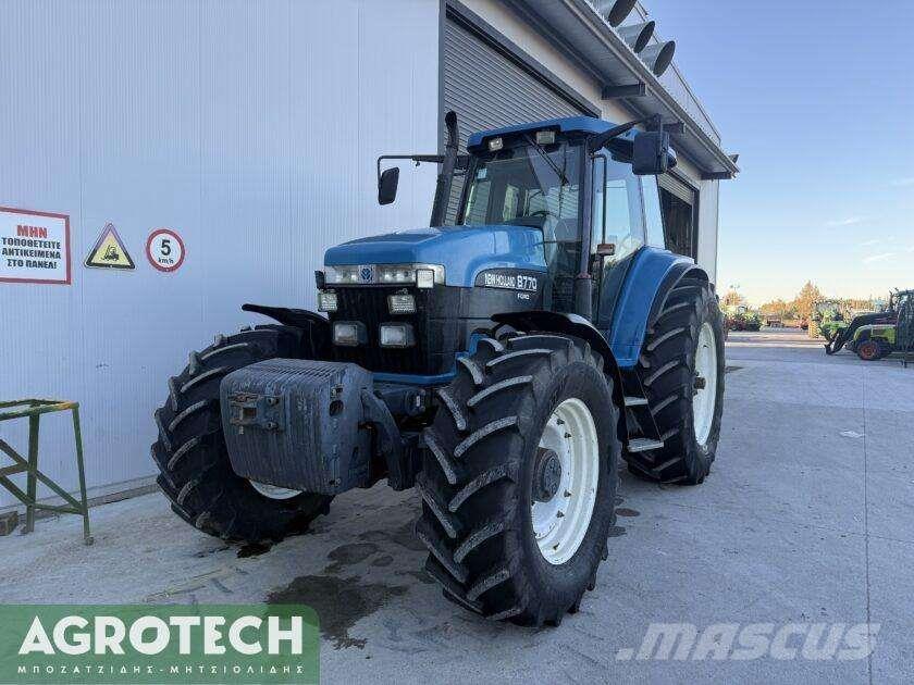 New Holland 8770 Trattori