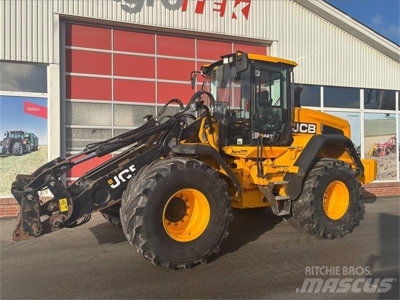 JCB 427 Agri Pale gommate