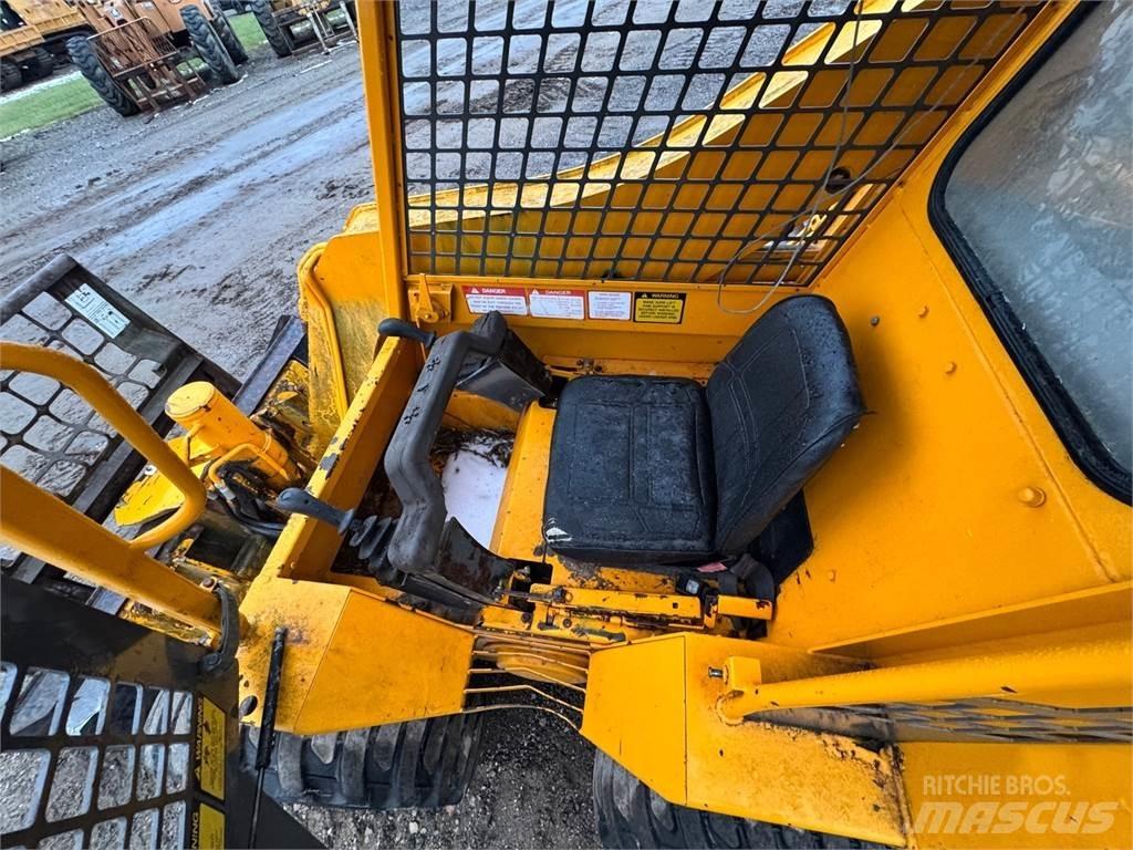 JCB 165 Mini Pale Gommate