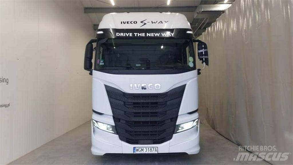 Iveco AS Motrici e Trattori Stradali