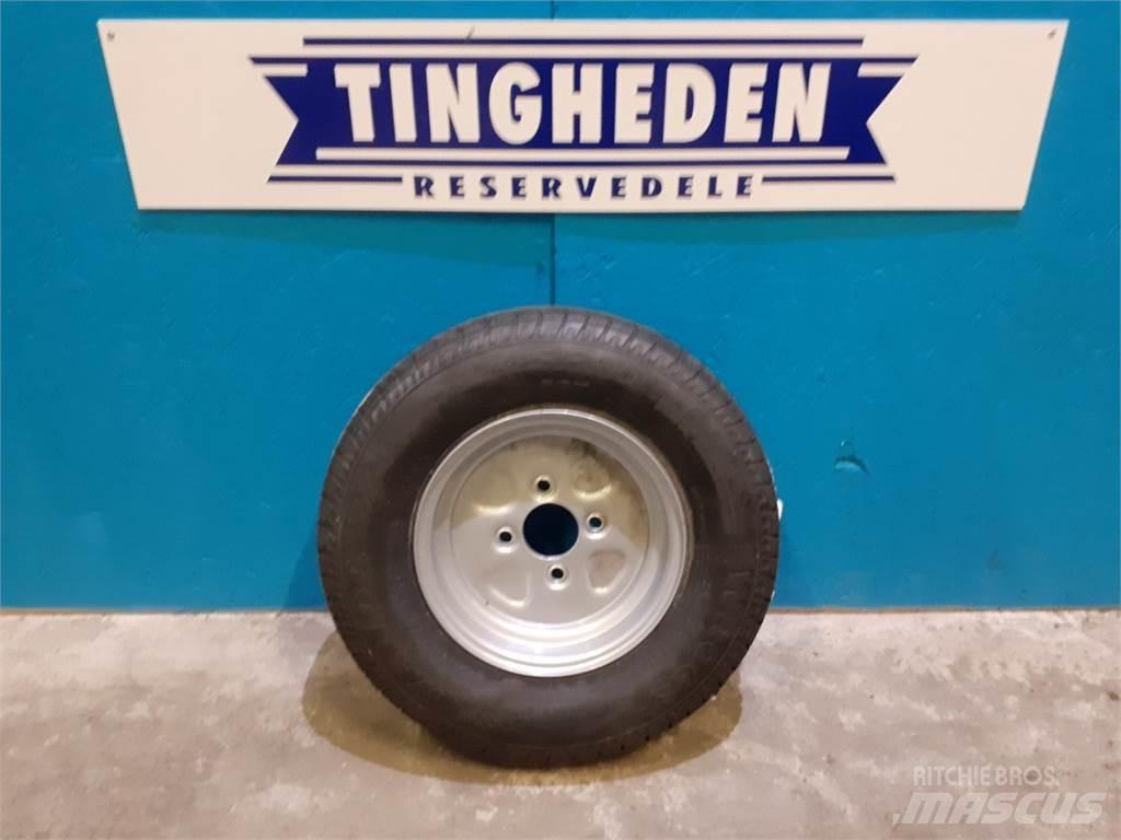  10 145R10 Pneumatici, ruote e cerchioni