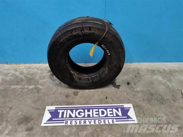  14 11L-14 Pneumatici, ruote e cerchioni