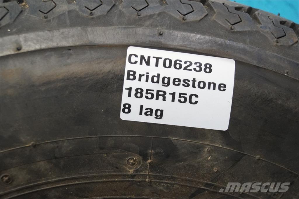  15 185R15C Pneumatici, ruote e cerchioni