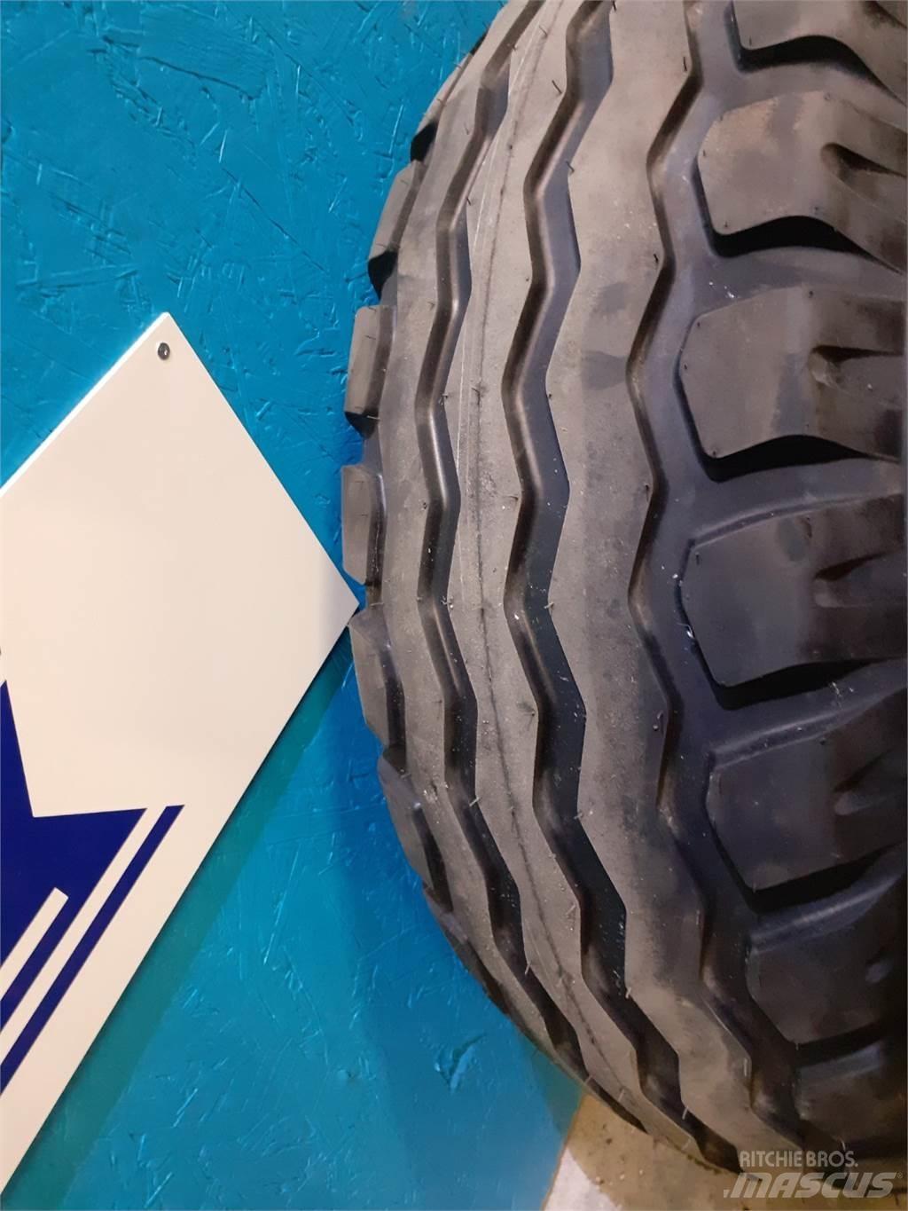  15.3 260/75-15.3 Pneumatici, ruote e cerchioni