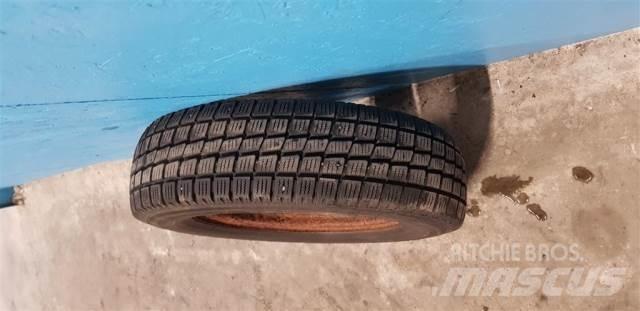  16 195/75R16 Pneumatici, ruote e cerchioni