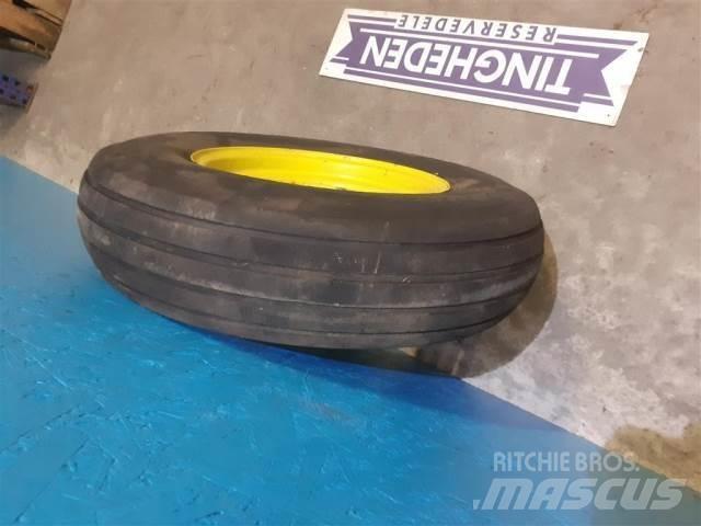  16 7.50-16 Pneumatici, ruote e cerchioni