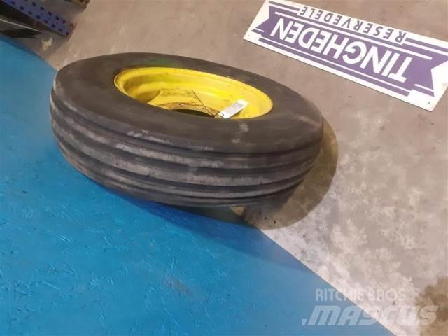  16 7.50-16 Pneumatici, ruote e cerchioni