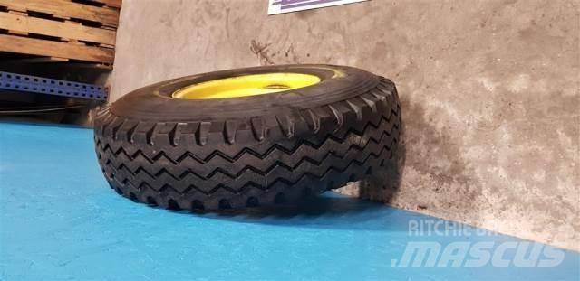  16 9.00R16 Pneumatici, ruote e cerchioni