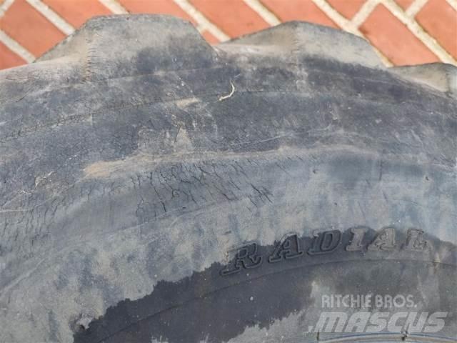  18 365/70R18 Pneumatici, ruote e cerchioni