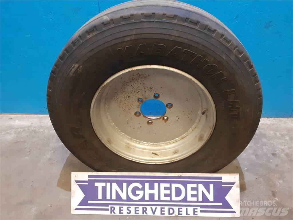  19.5 285/70R19.5 Pneumatici, ruote e cerchioni