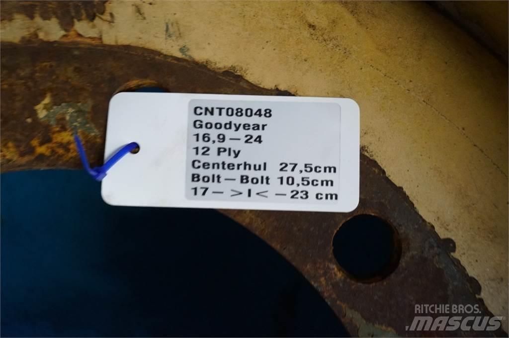  24 16.9-24 Pneumatici, ruote e cerchioni