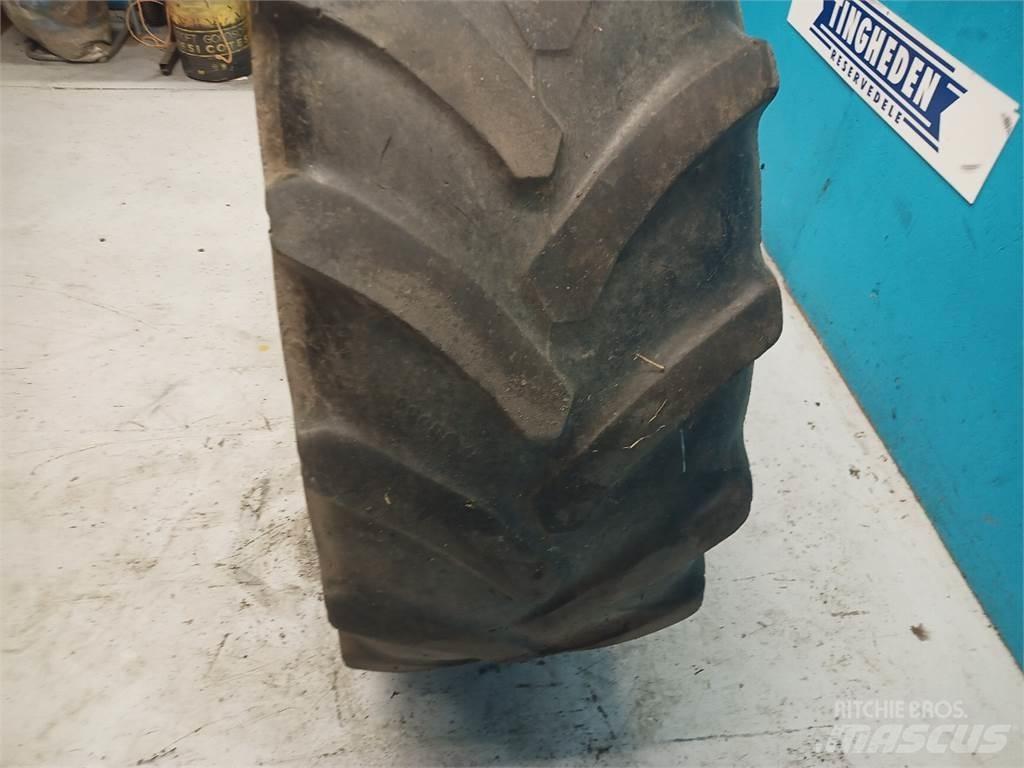  24 420/70R24 Pneumatici, ruote e cerchioni