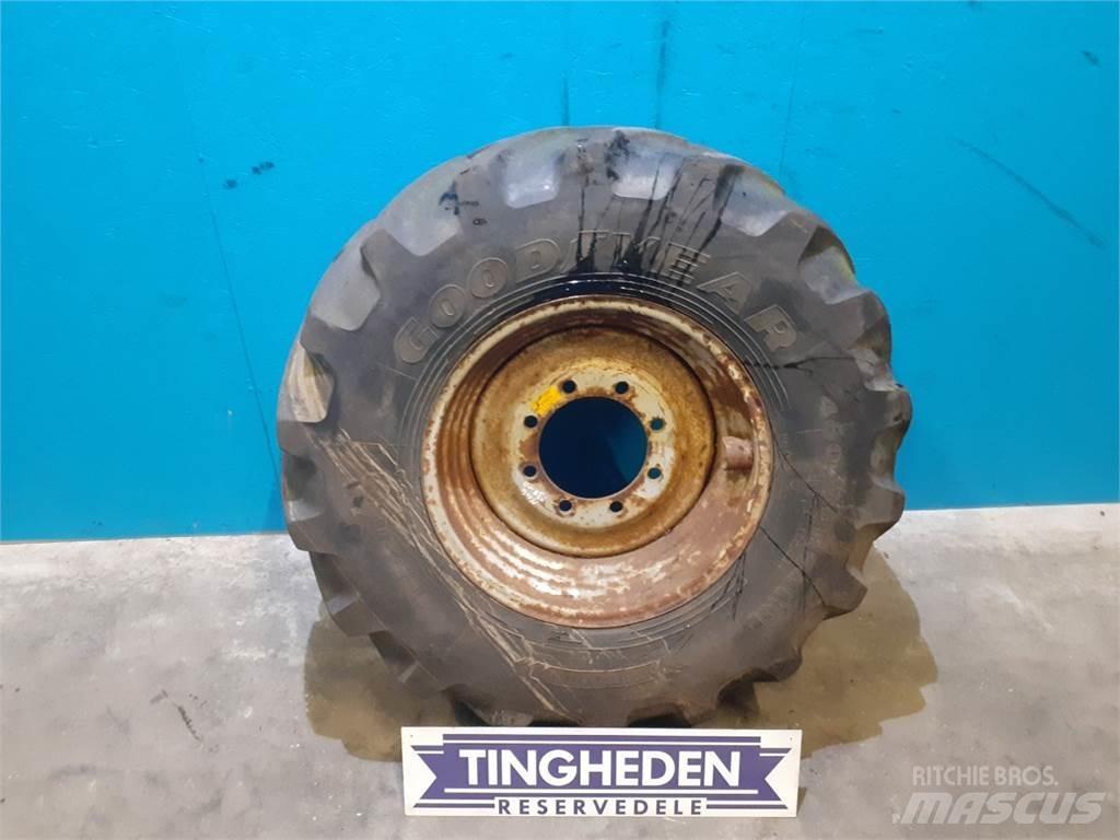  24 460/70R24 Pneumatici, ruote e cerchioni