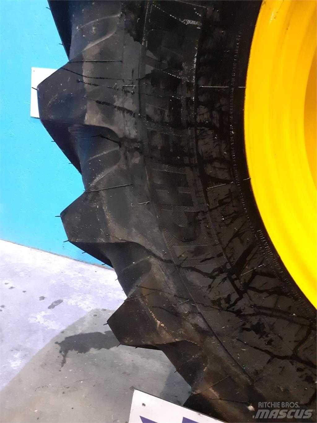  28 440/80R28 Pneumatici, ruote e cerchioni