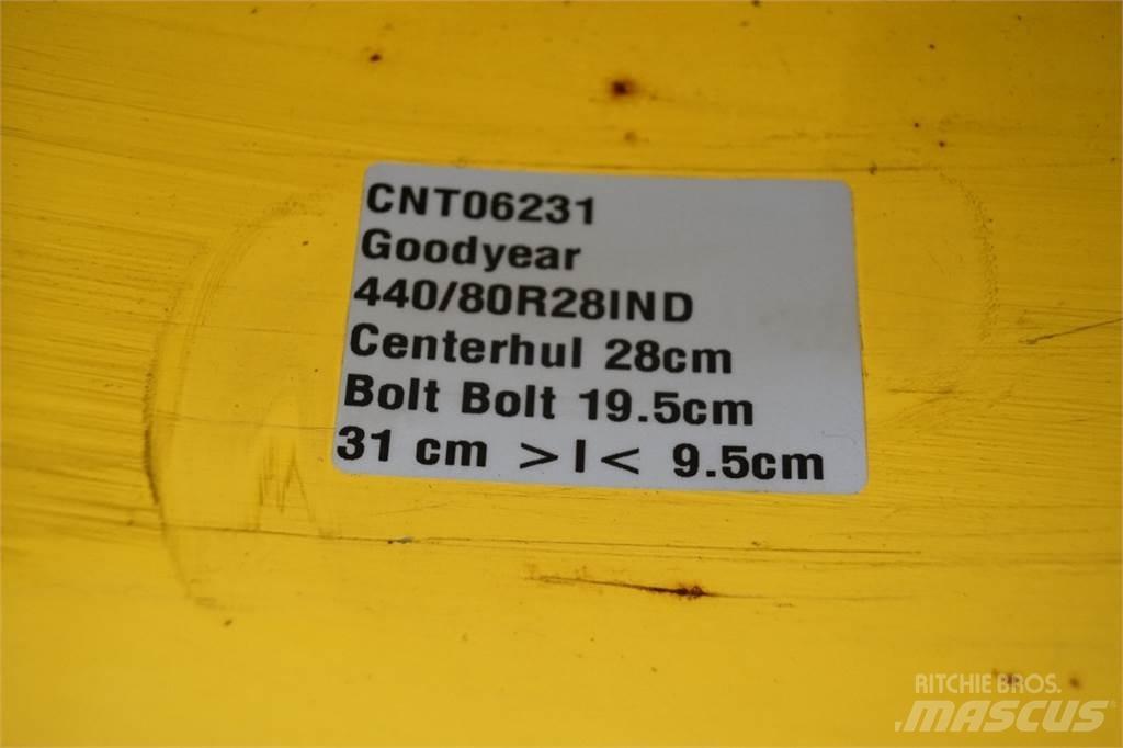  28 440/80R28 Pneumatici, ruote e cerchioni
