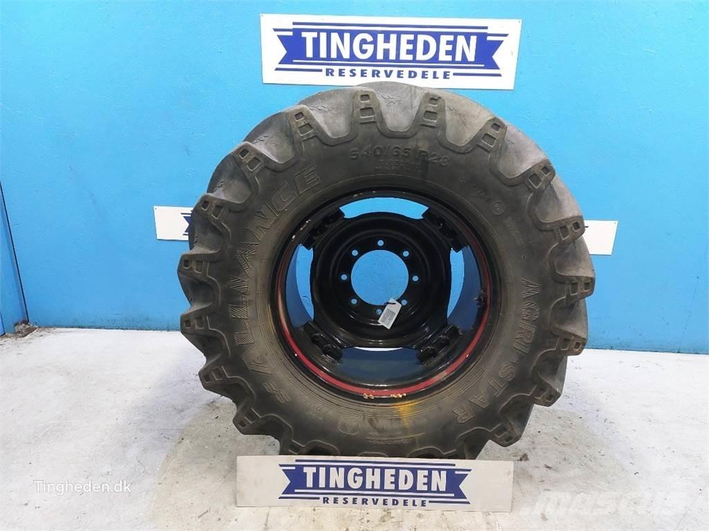  28 540/65-R28 Pneumatici, ruote e cerchioni