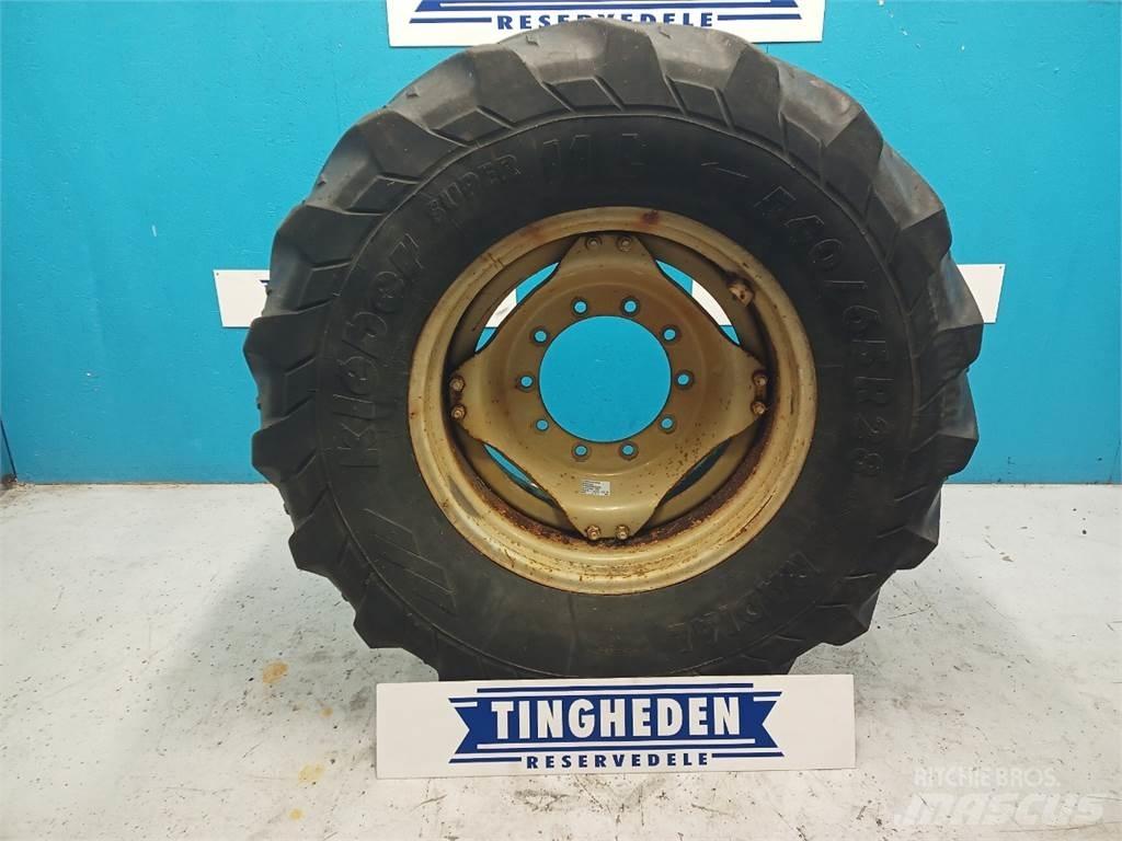  28 540/65R28 Pneumatici, ruote e cerchioni