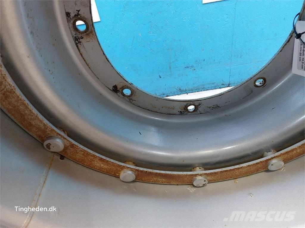  28 600/65R28 Pneumatici, ruote e cerchioni