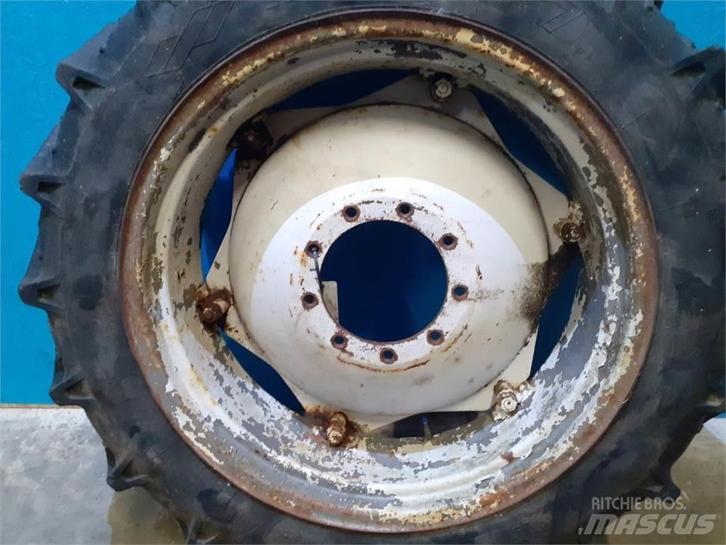  28 9.5R28 Pneumatici, ruote e cerchioni