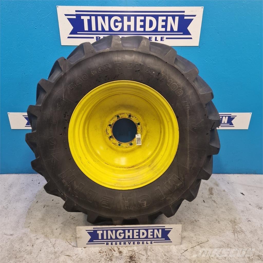  30 540/65 R30 Pneumatici, ruote e cerchioni