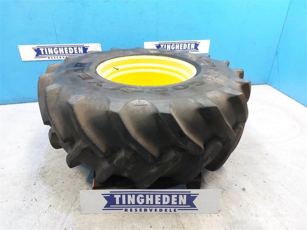  32 650/75 R32 Pneumatici, ruote e cerchioni