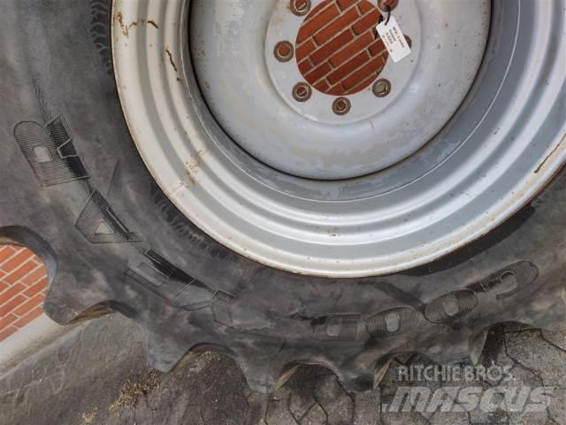  32 800/65R32 Pneumatici, ruote e cerchioni