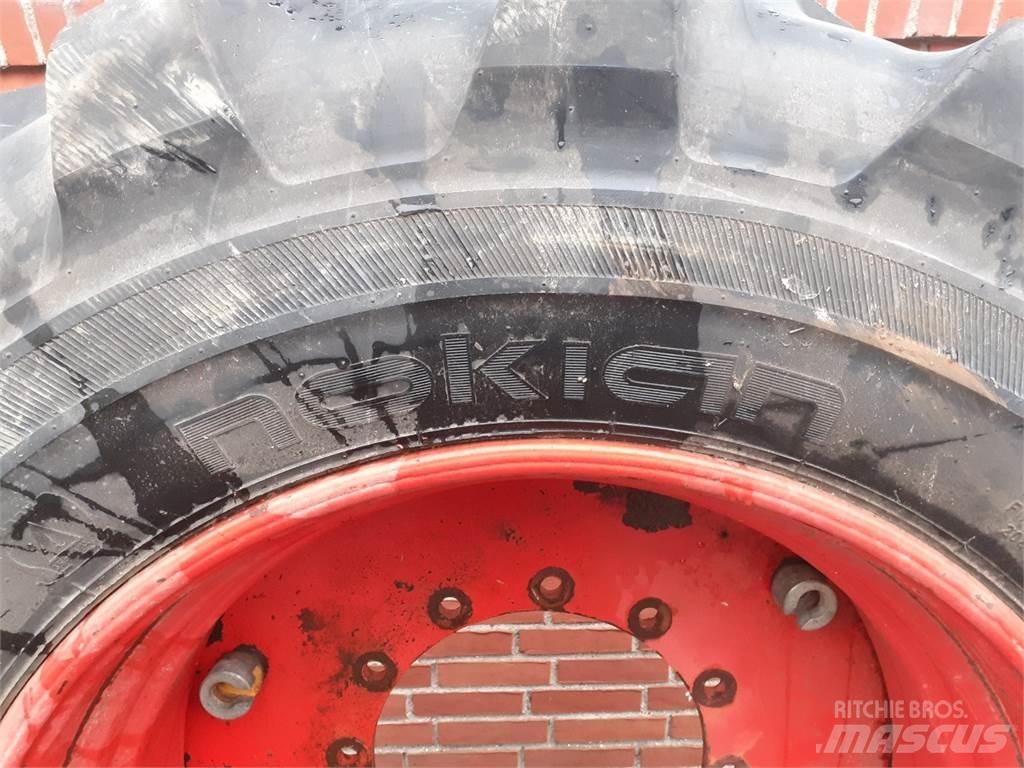  34 600/65R34 Pneumatici, ruote e cerchioni