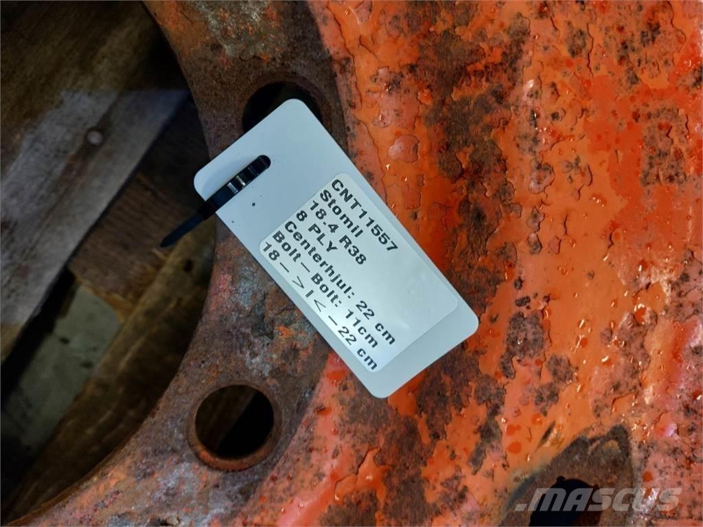  38 18.4 R38 Pneumatici, ruote e cerchioni