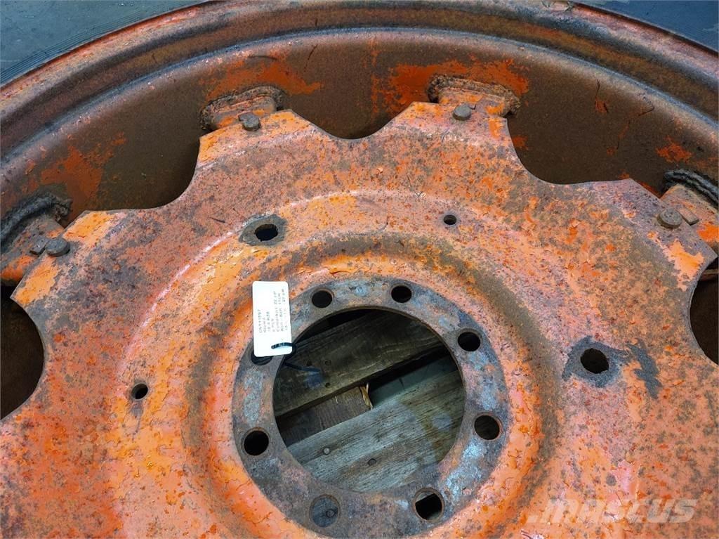  38 18.4 R38 Pneumatici, ruote e cerchioni