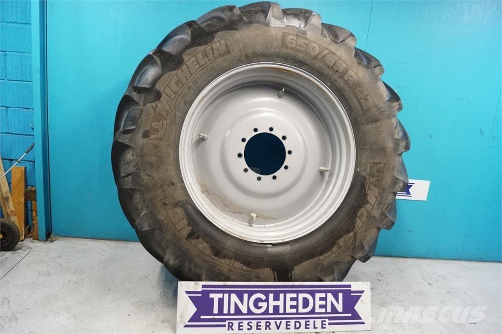  42 650/65R42 Pneumatici, ruote e cerchioni