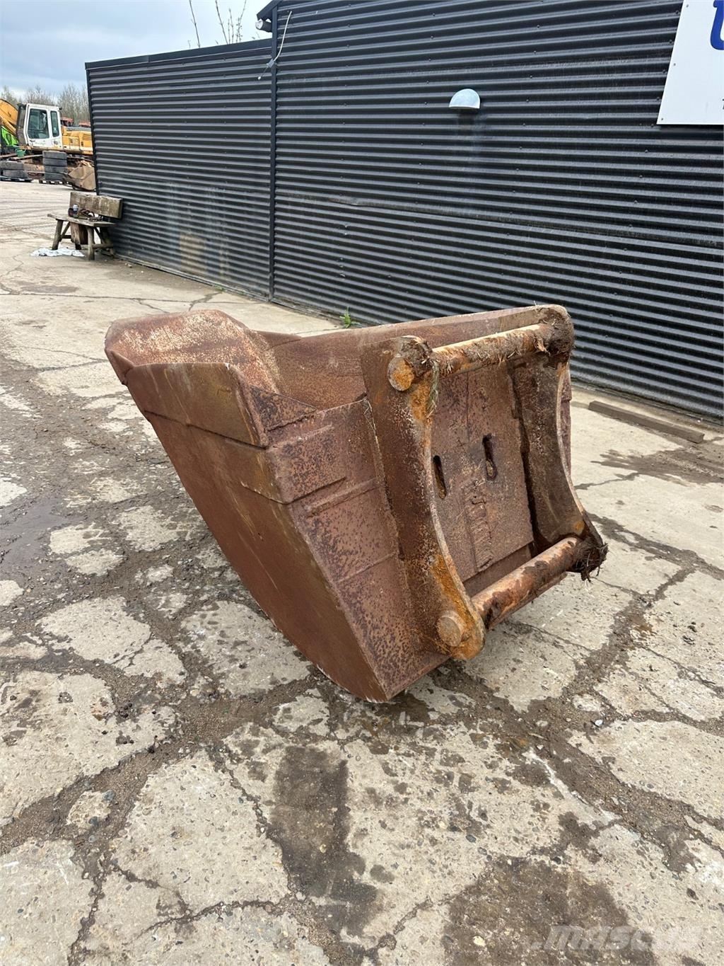  700 - 1400mm Benne