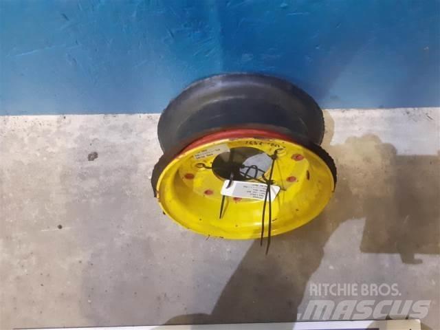  9'' 4.00Ex9 Pneumatici, ruote e cerchioni