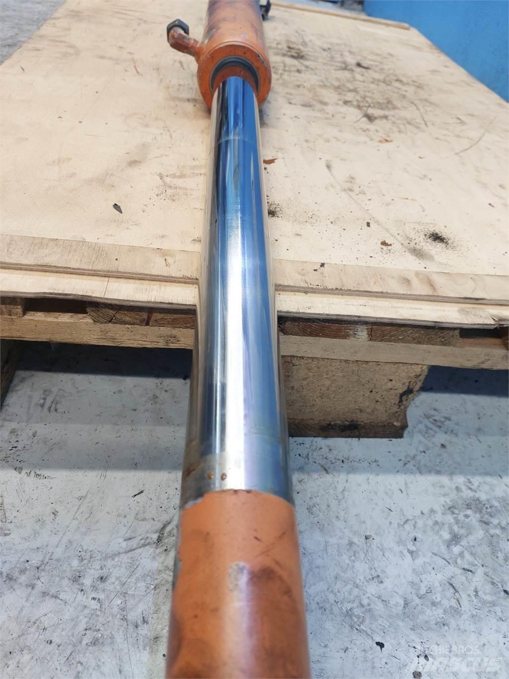 Atlas AR60 Bracci e avambracci